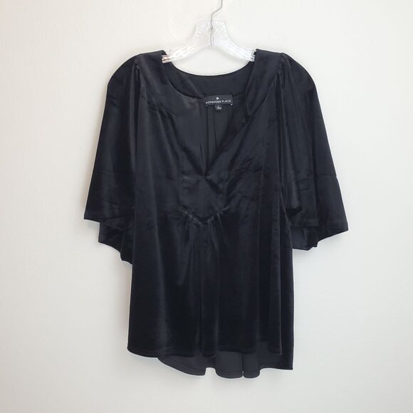 Tuckernuck Pomander Place Black Velvet Finley Flutter Sleeve top - Picture 9 of 9